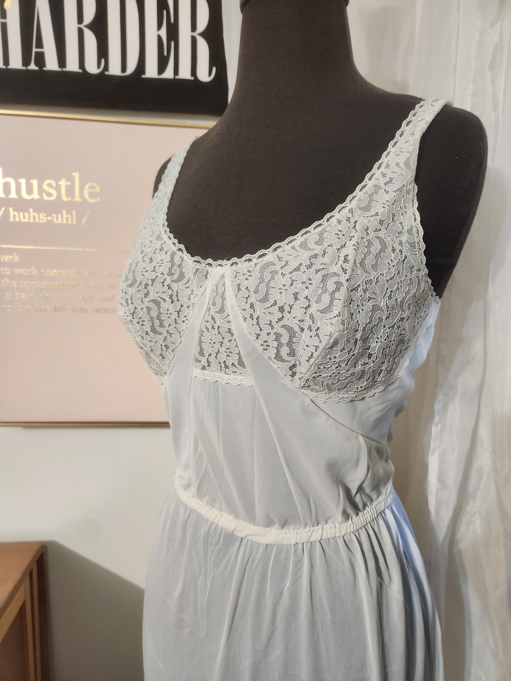 Vintage Elegant White Lace-Trim Slip Dress with Sheer Bodice XS/S - Picture 3 of 10